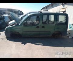 Fiat Doblò 2003 Trasporto Persone JTD Demolito