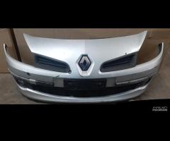 Renault clio paraurti ant 2005-2008