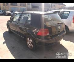 Volkswagen Golf 4 5 Porte Demolita - Per Ricambi