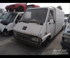 Renault Master 1988 Demolito - Per Ricambi