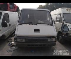 Renault Master 1988 Demolito - Per Ricambi