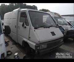 Renault Master 1988 Demolito - Per Ricambi