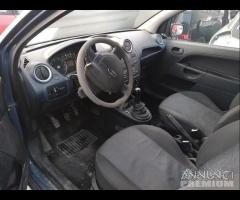 Ford Fiesta 2006 3 Porte Demolita - Per Ricambi