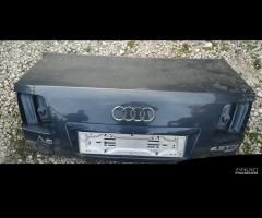 AUDI A8 BERLINA BAULETTO POST 04 - 1