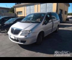 Lancia Phedra 2.2 TD 2005 Demolita - Per Ricambi