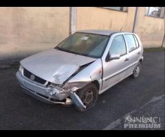 Volkswagen Polo 1998 Demolita - Per Ricambi