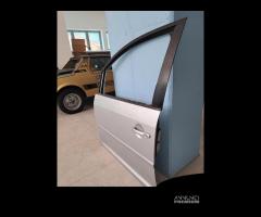 Porta anteriore sx Volkswagen Touran 1.9 D 2010 - 10