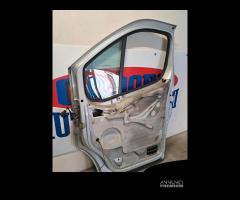 Porta anteriore destra Renault Trafic 2° del 2002 - 17