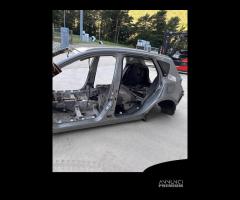 Taglio scocca posteriore Suzuki Sx4 1.4 del 2018 - 1