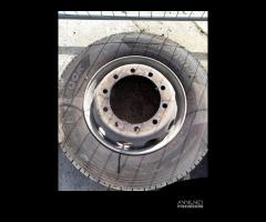 Cerchi Completi di Gomme 275/70 R22.5 DOT19 - 5