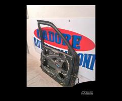 Porta anteriore sinistra Nissan Terrano 2.7 D 1999 - 8