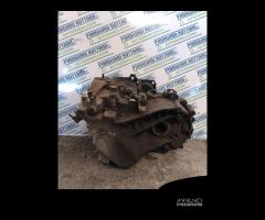 Cambio Volvo V40 D4192T3 2001