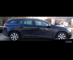 Volvo V60 SW Anno 2011 | SOLO PER RICAMBI - 2