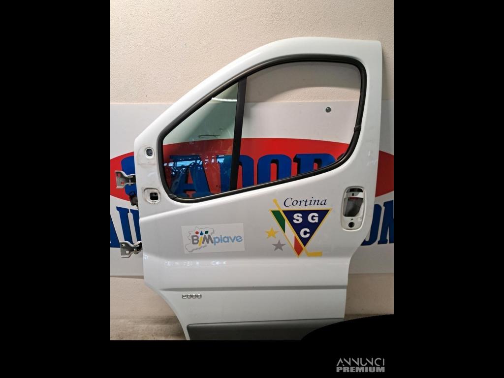 Porta anteriore sinistra Opel Vivaro A 2.5 D 2011 - 1