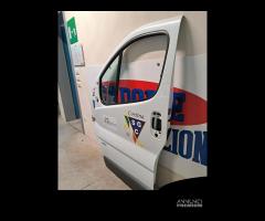 Porta anteriore sinistra Opel Vivaro A 2.5 D 2011 - 5