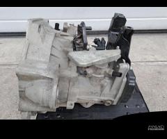 Cambio manuale Seat Ibiza 1.2 diesel del 2011 - 10