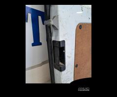 Porta posteriore sinistra Ford Transit Tourneo 06 - 22