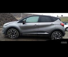 Renault Captur Anno 2016 | SOLO PER RICAMBI - 3