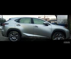 Lexus NX 300H Hybrid Anno 2017 | SOLO PER RICAMBI