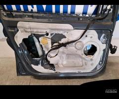 Porta anteriore sinistra Renault 3° Clio 1.5 2006 - 17