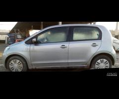 Volkswagen Up! Anno 2014 | SOLO PER RICAMBI - 2