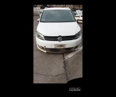 Volkswagen Touran Anno 2012 |SOLO PER RICAMBI