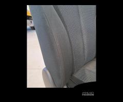 Sedili anteriori dx e sx Mazda 2 2° DE/B del 2008 - 22