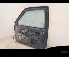 Porta anteriore destra Nissan King Cab del 1992 - 14