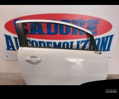 Porta anteriore destra Opel Corsa D 1.2 del 2013