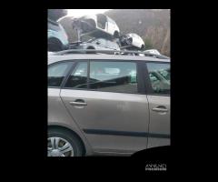 Porta posteriore destra Skoda Fabia 5J sw del 2010