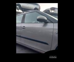 Porta anteriore destra Skoda Fabia 5J sw del 2010