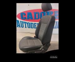 Sedile anteriore sinistro Mercedes B 150 del 2007 - 10