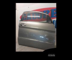 Porta anteriore destra Mercedes B 150 del 2007 - 13