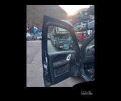 Porta anteriore sinistra Jeep Cherokee KJ del 2002 - 7