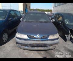 Renault Laguna 2001 Demolita - Per Ricambi