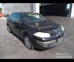 Renault Megane Cabrio 2005 Demolita - Per Ricambi