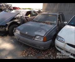 Opel Kadett 1991 Demolita - Per Ricambi