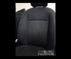 Interno In Tessuto Per Nissan Quashqai 2009