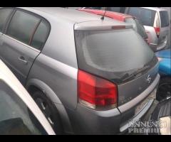 Opel Signum 2005 2.2 TD Demolita - Per Ricambi