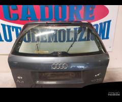 Portellone bagagliaio Audi a4 sw 4X4 2.5 del 2001 - 1