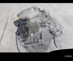 Cambio manuale Ford Mondeo 2.0 diesel del 2004 - 8