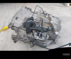 Cambio manuale Ford Mondeo 2.0 diesel del 2004 - 10