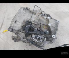 Cambio manuale Ford Mondeo 2.0 diesel del 2004 - 13