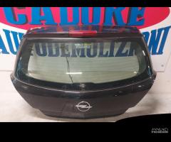 Portellone bagagliaio nero Opel Astra H del 2007 - 3