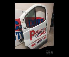 Porta anteriore sinistra Opel Vivaro 1.9 del 2004