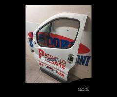 Porta anteriore sinistra Opel Vivaro 1.9 del 2004 - 10