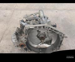 Cambio manuale Opel Zafira 1.9 diesel del 2007 - 3