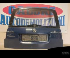 Portellone bagaglio Skoda Roomster del 2013 - 3