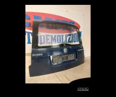 Portellone bagaglio Skoda Roomster del 2013 - 9