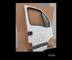 Porta anteriore destra Renault Master del 2006